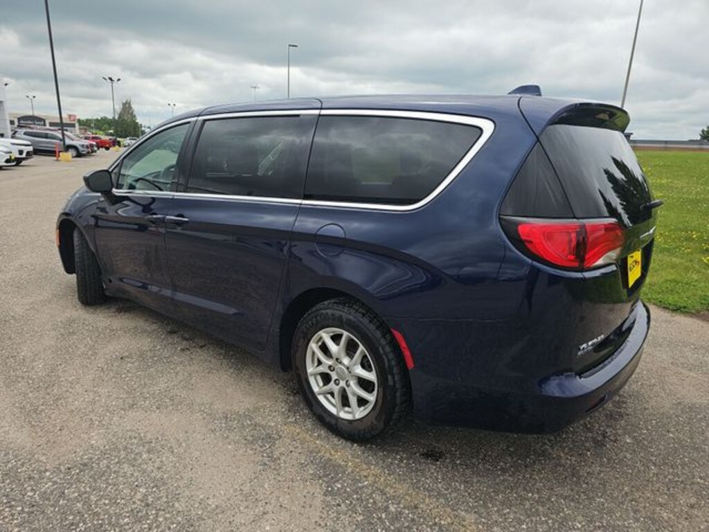 Used 2020 Chrysler Voyager LX Minivan/Van