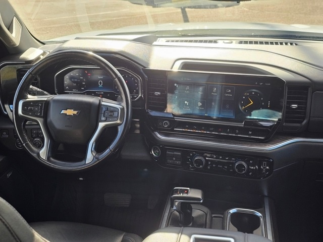 Used 2022 Chevrolet Silverado 1500 LTZ with VIN 1GCUDGED5NZ605693 for sale in Fergus Falls, Minnesota