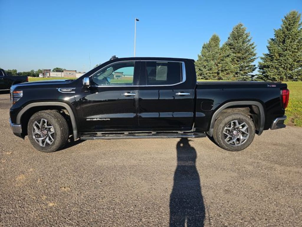 Used 2024 GMC Sierra 1500 SLT Truck