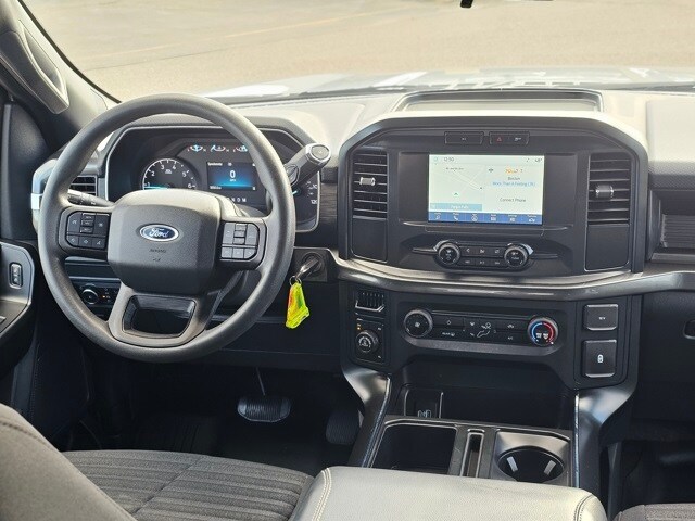 2022 Ford F-150 XL photo 2