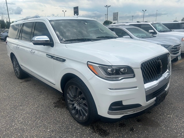 Used 2022 Lincoln Navigator Black Label L with VIN 5LMJJ3TT5NEL04467 for sale in Fergus Falls, Minnesota