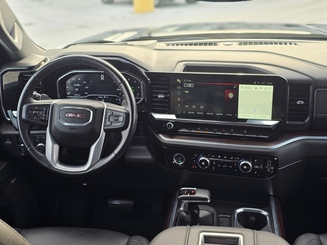 Used 2022 GMC Sierra 1500 SLT with VIN 3GTUUDED2NG676946 for sale in Fergus Falls, Minnesota