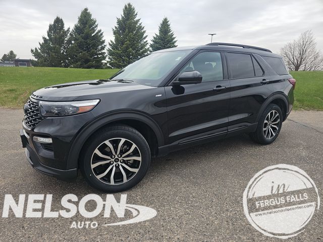 2023 Ford Explorer ST-LINE 4WD's photo