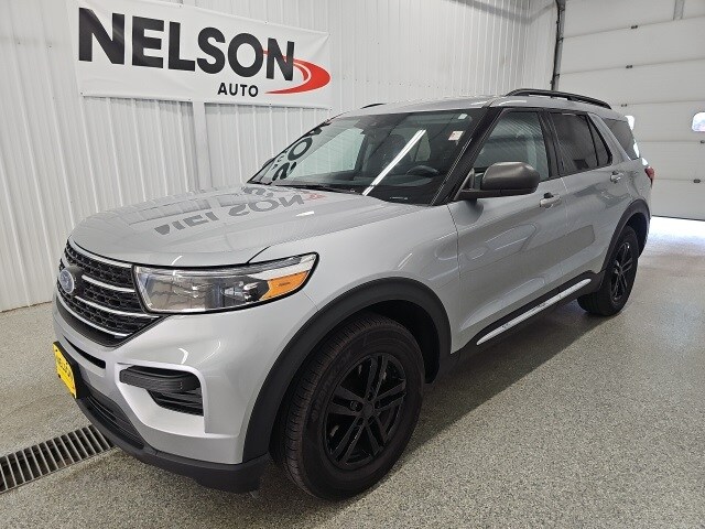 2023 Ford Explorer XLT photo 2