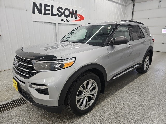 2020 Ford Explorer XLT photo 2