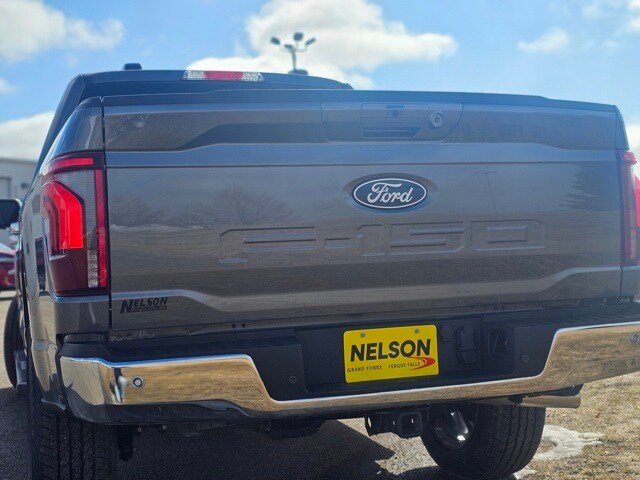 2025 Ford F-150 Lariat photo 3