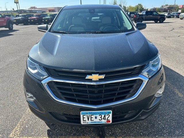2020 Chevrolet Equinox LS photo 2