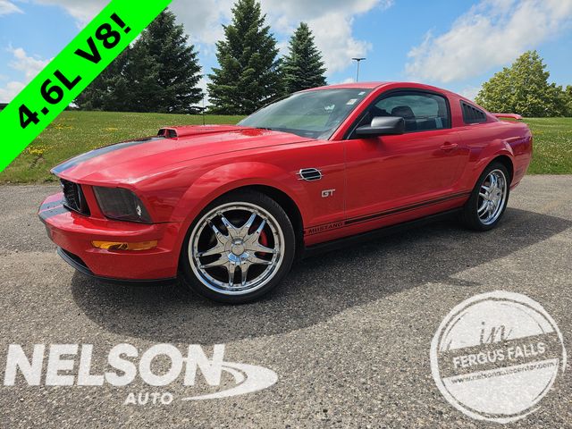 2005 Ford Mustang GT Premium's photo
