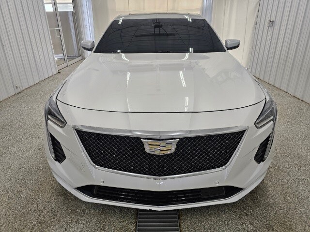 Used 2019 Cadillac CT6 Luxury with VIN 1G6KB5RS4KU127899 for sale in Fergus Falls, Minnesota