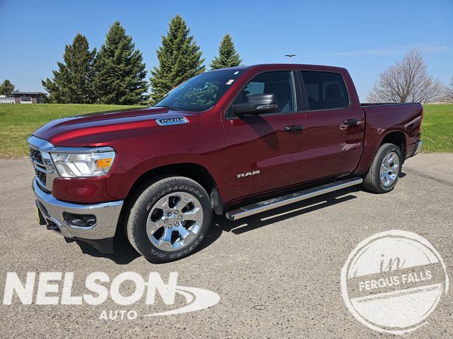 2024 RAM 1500 Big Horn/Lone Star 4x4 Crew Cab 5'7's photo