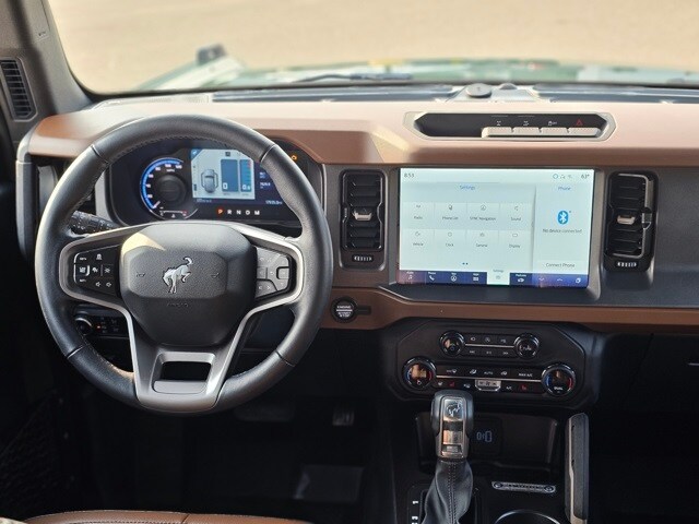 2024 Ford Bronco Outer Banks photo 2