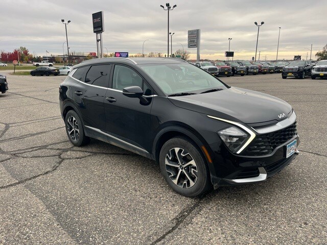 2023 Kia Sportage EX photo 2