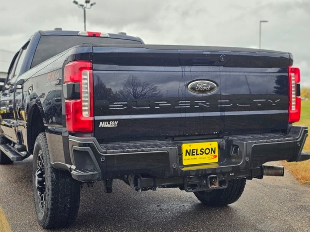 Used 2025 Ford F-350SD Lariat Truck