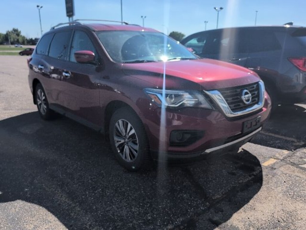 Used 2018 Nissan Pathfinder S SUV