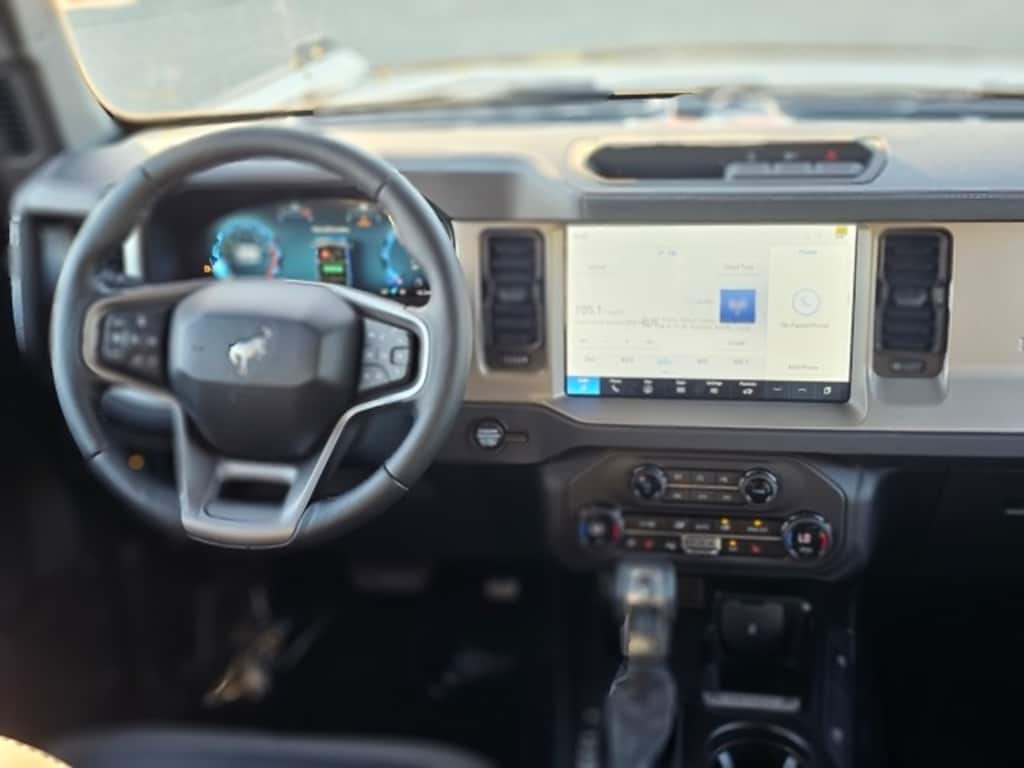 New 2025 Ford Bronco Outer Banks SUV