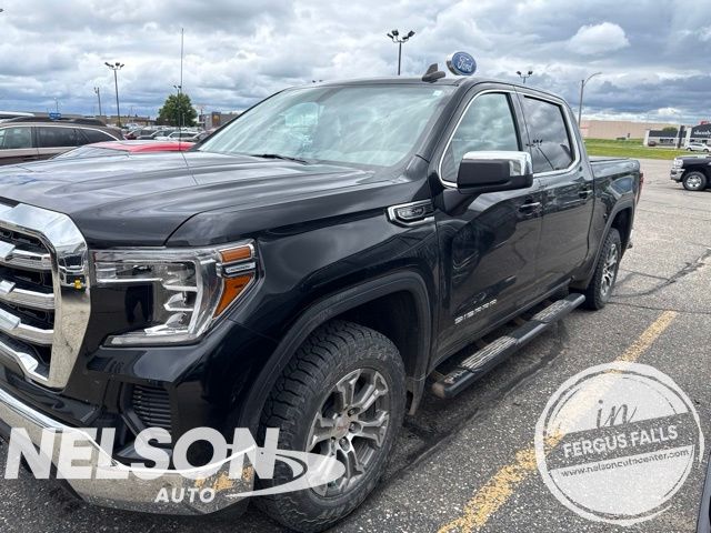 2021 GMC Sierra 4WD Crew Cab Short Box SLE's photo