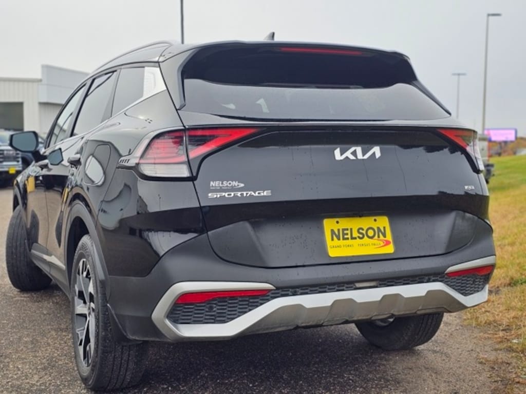 Used 2023 Kia Sportage EX SUV