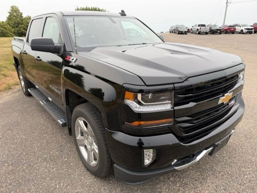 Used 2018 Chevrolet Silverado 1500 LT LT2 Truck