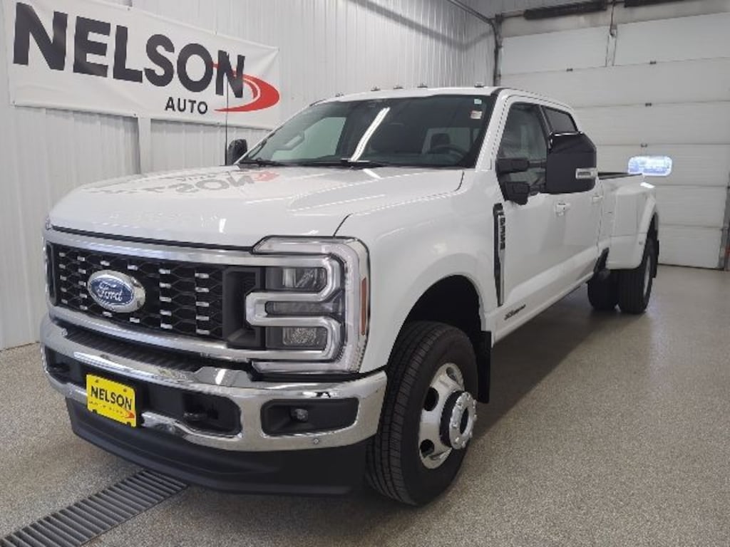 Used 2025 Ford F-350SD Lariat DRW Truck