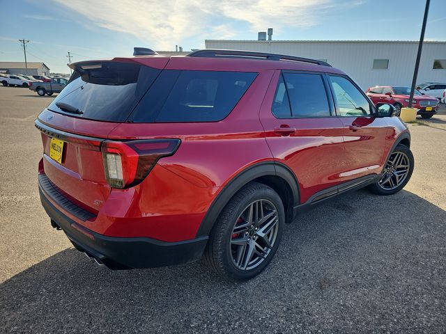 2026 Ford Explorer ST - Photo 5