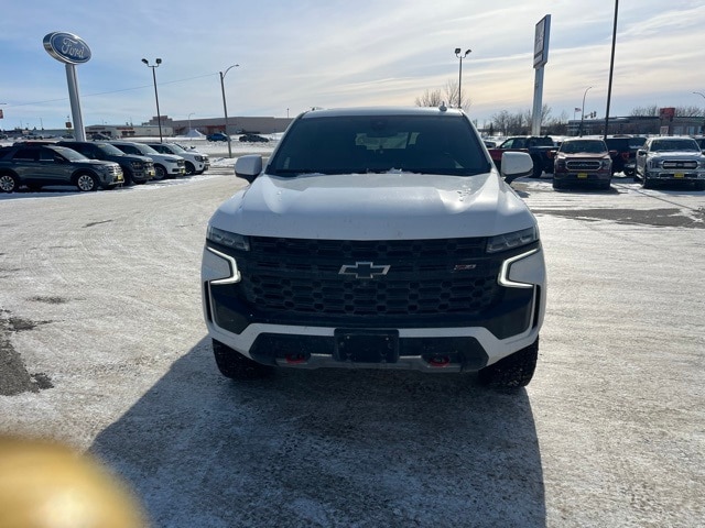 Used 2021 Chevrolet Suburban Z71 with VIN 1GNSKDKD3MR234569 for sale in Fergus Falls, Minnesota