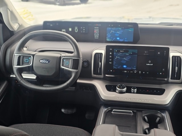 Used 2025 Ford Expedition Active with VIN 1FMJK1J88SEA29868 for sale in Fergus Falls, Minnesota