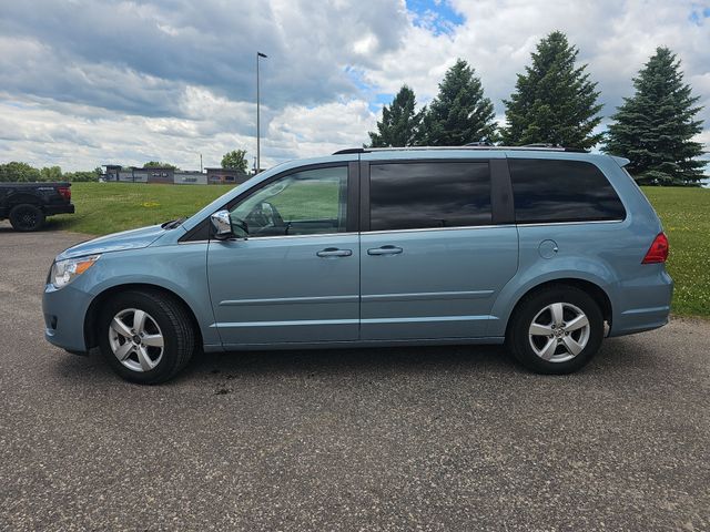 Used 2009 Volkswagen Routan SEL with VIN 2V8HW64X79R556275 for sale in Fergus Falls, Minnesota