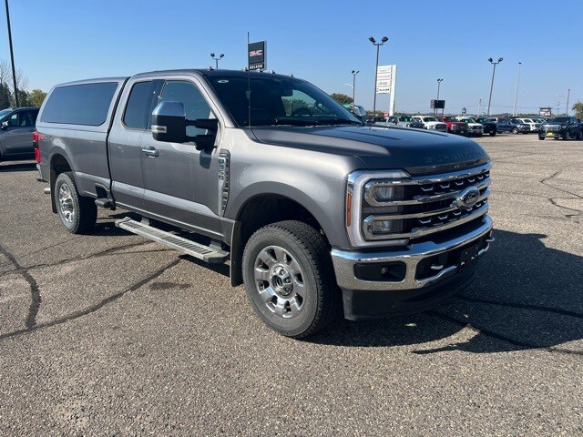 2024 Ford F-350 photo 2