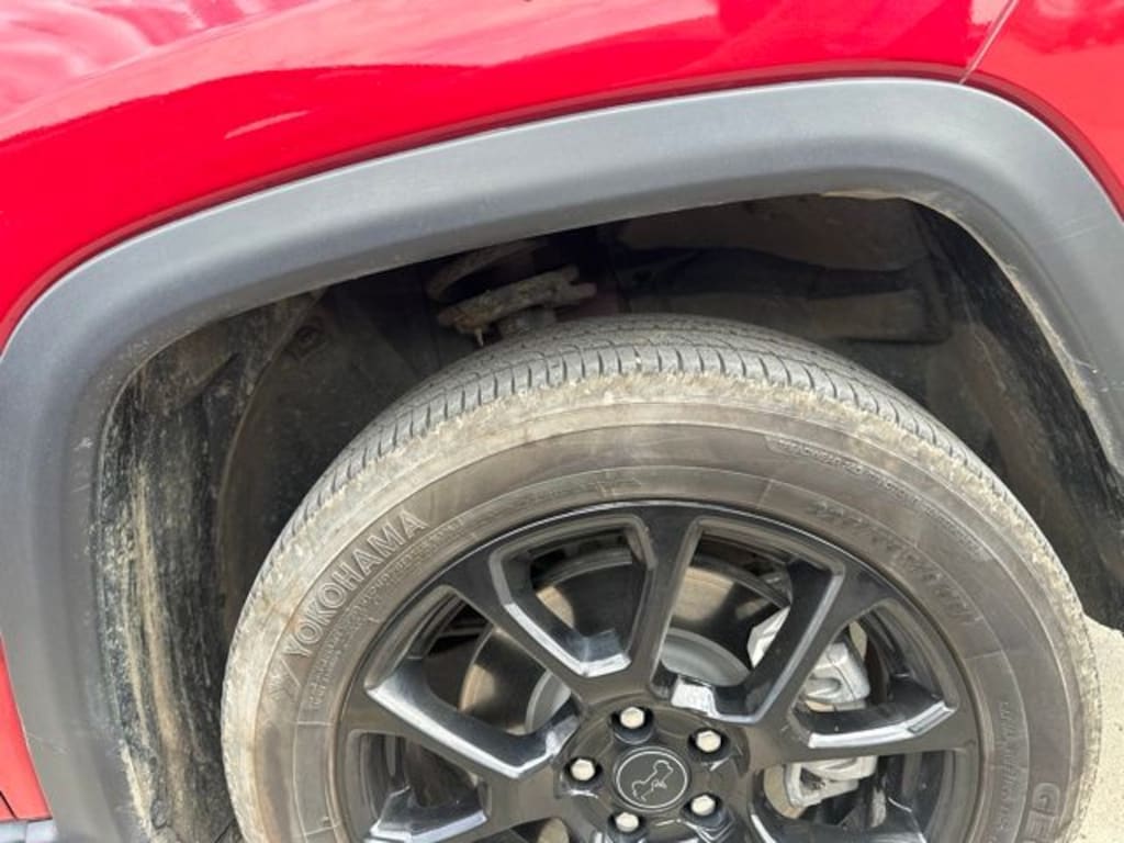 Used 2025 Jeep Compass Latitude SUV