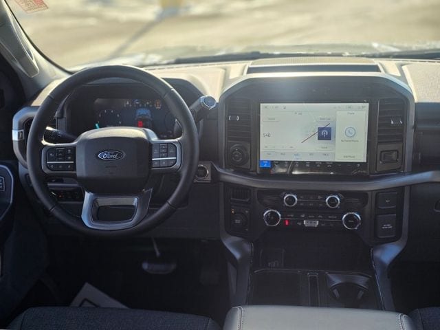 2026 Ford F-150 XLT - Photo 2