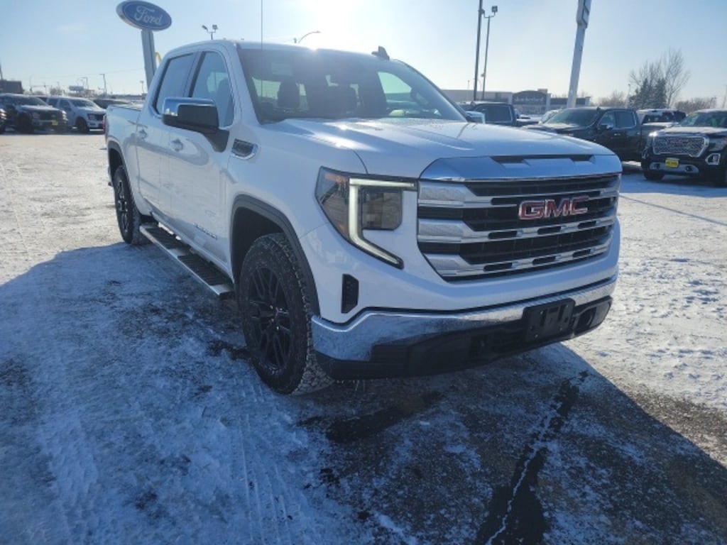 Used 2022 GMC Sierra 1500 SLE Truck