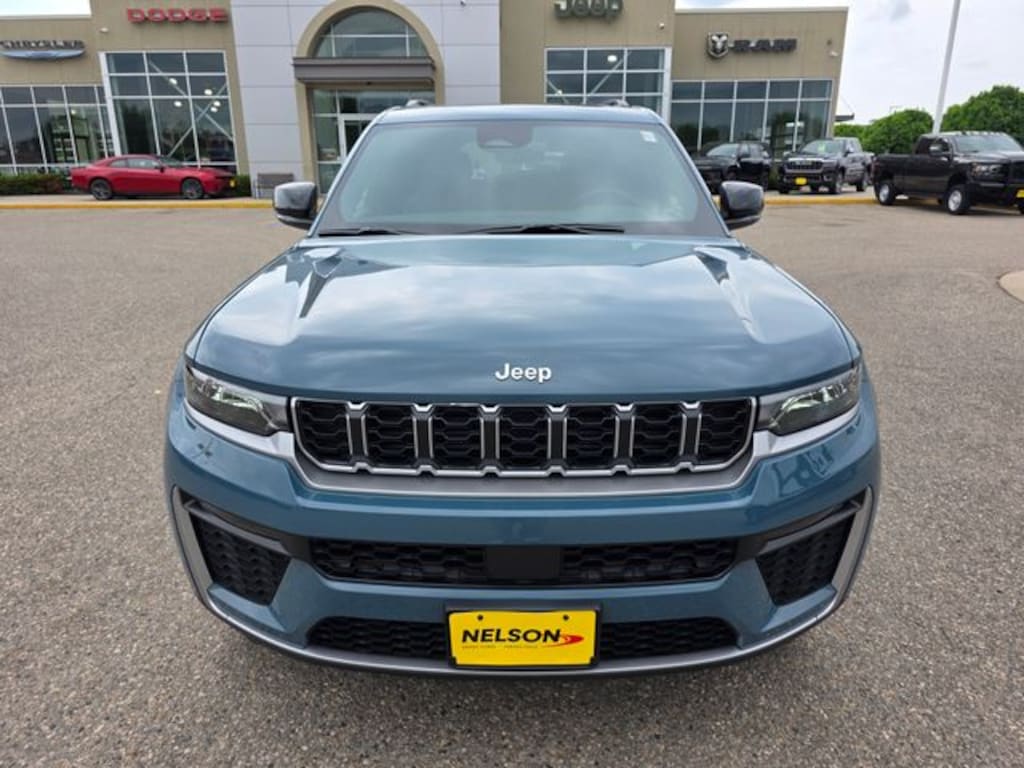 New 2026 Jeep Grand Cherokee L LIMITED 4X4 Sport Utility