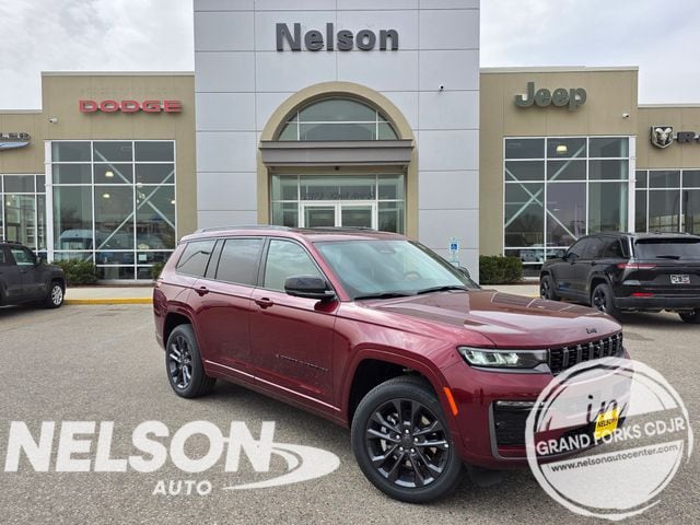 2026 Jeep Grand Cherokee L Limited Reserve 4x4's photo