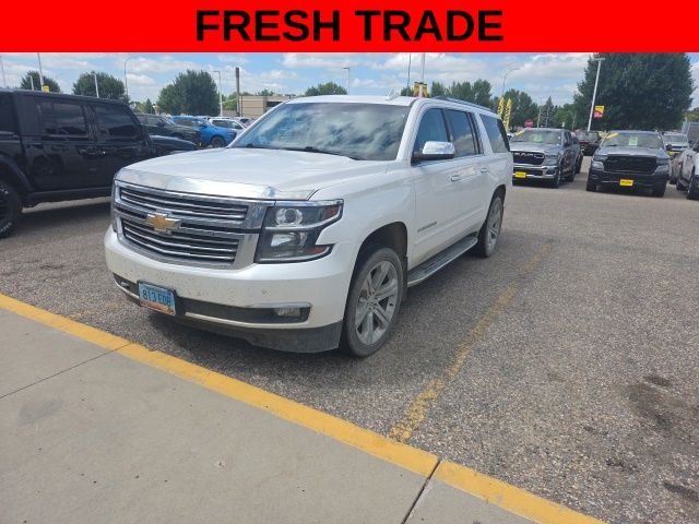 Used 2019 Chevrolet Suburban Premier with VIN 1GNSKJKCXKR149215 for sale in Fergus Falls, Minnesota
