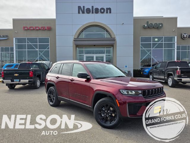 2026 Jeep Grand Cherokee Laredo Altitude 4x4's photo