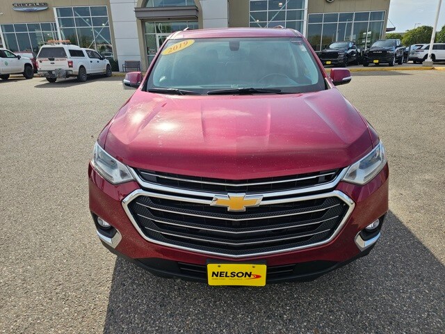 2019 Chevrolet Traverse Cloth 1LT photo 2