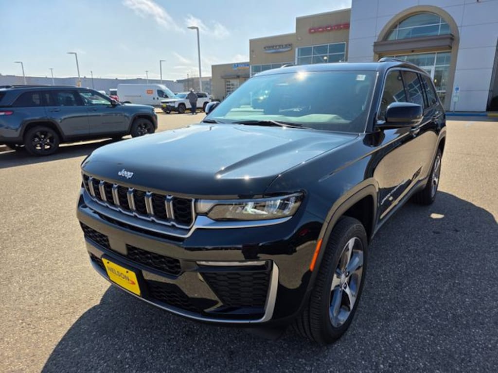 New 2026 Jeep Grand Cherokee L LIMITED 4X4 Sport Utility