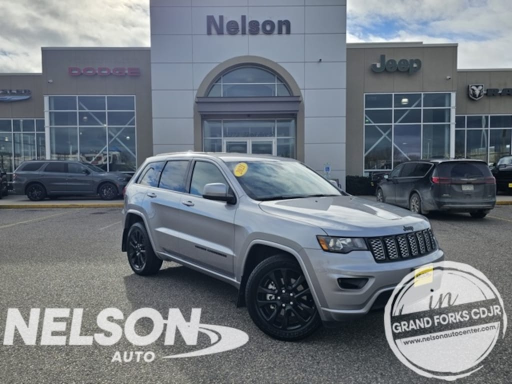 Used 2021 Jeep Grand Cherokee Laredo SUV