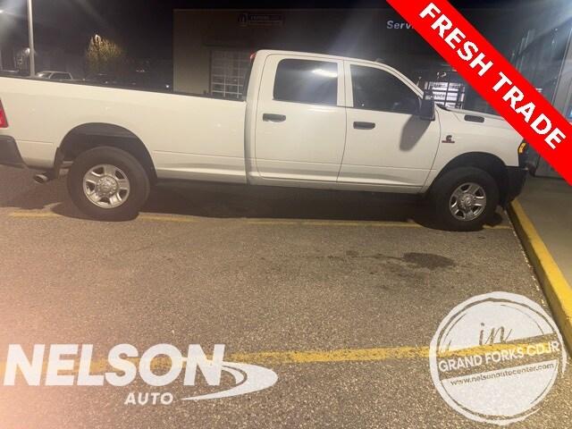 2024 Ram 3500 Tradesman photo 2