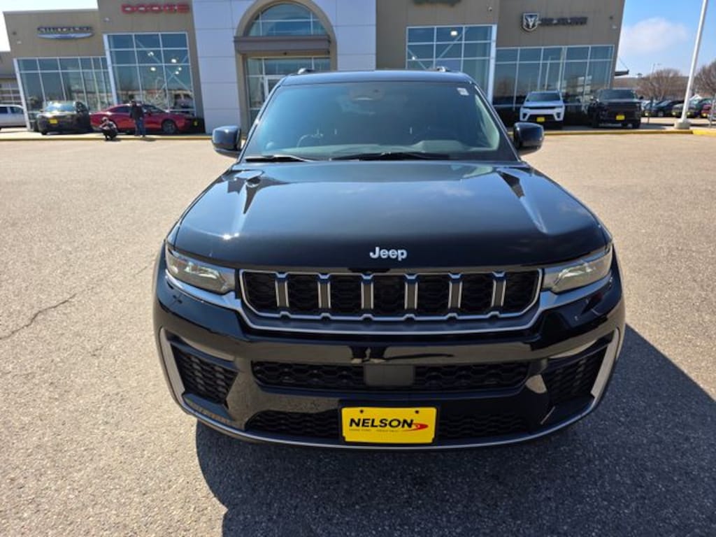 New 2026 Jeep Grand Cherokee L LIMITED 4X4 Sport Utility