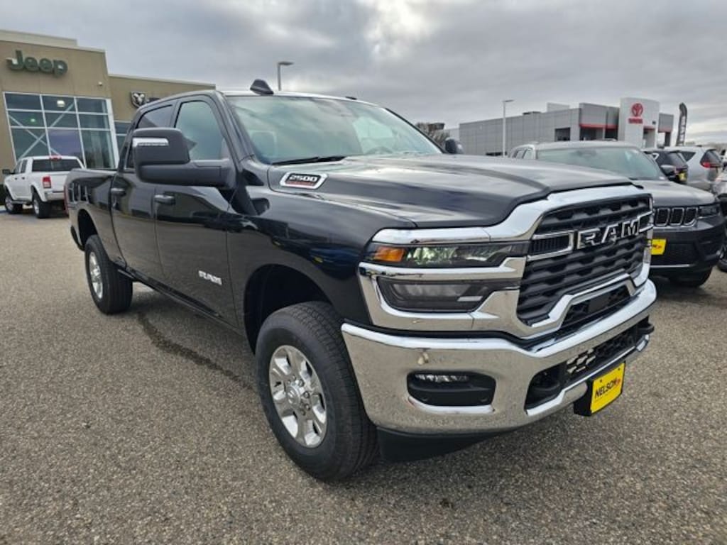 New 2026 Ram 2500 BIG HORN CREW CAB 4X4 6'4 BOX Pickup