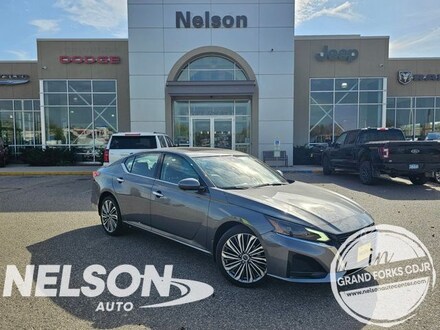 2024 Nissan Altima Platinum Sedan