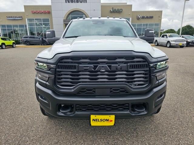 2025 Ram 5500 Tradesman photo 3