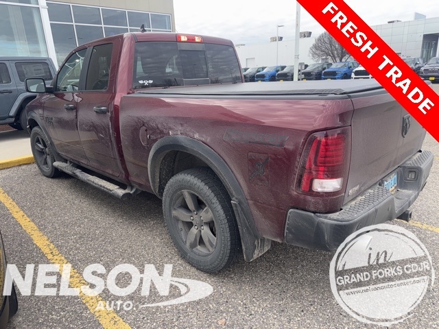 2020 Ram 1500 Classic SLT photo 3