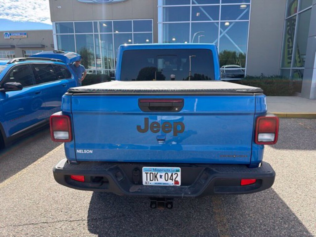 Used 2025 Jeep Gladiator Sport Truck Crew Cab