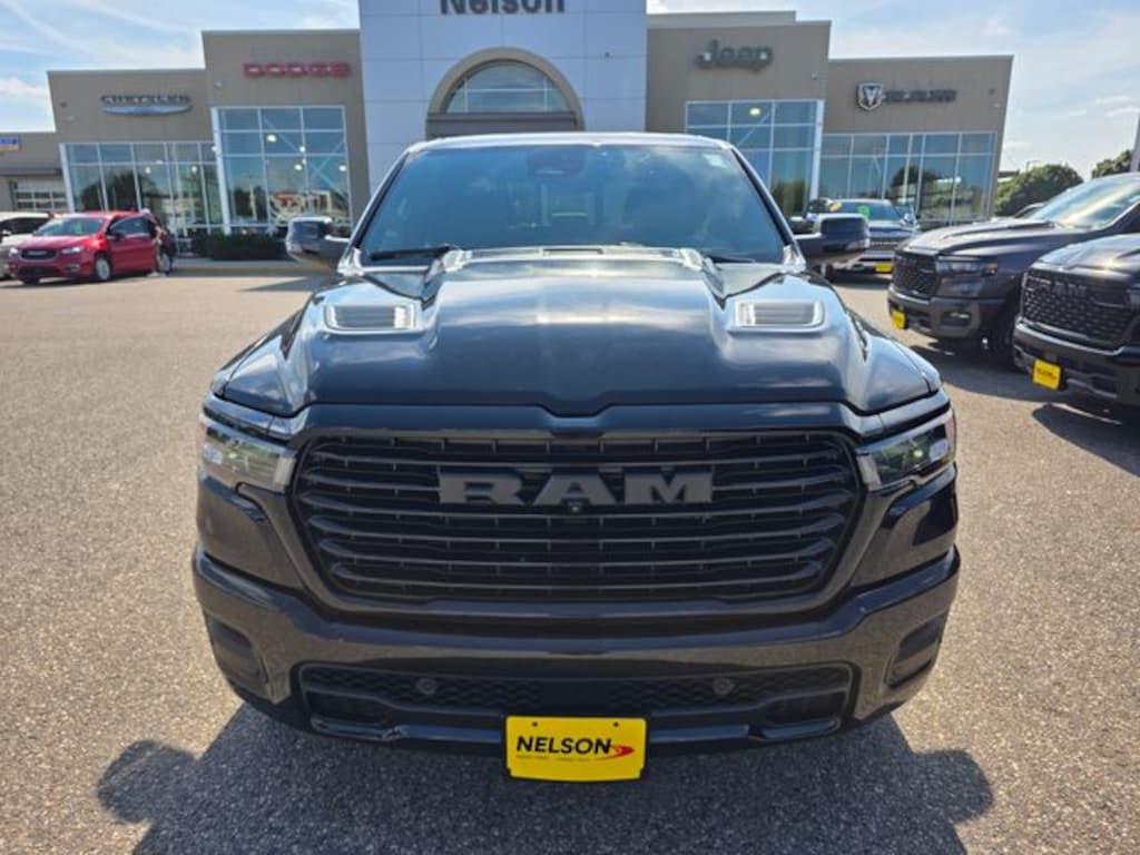New 2027 Ram 1500 LARAMIE CREW CAB 4X4 6'4 BOX Pickup