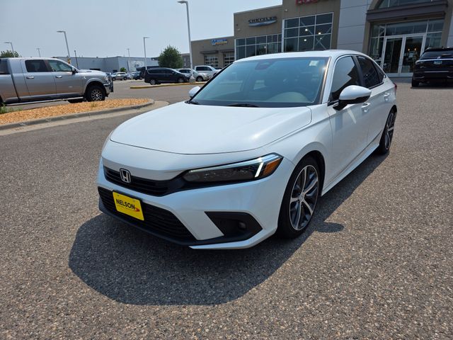 Used 2022 Honda Civic Touring with VIN 2HGFE1F95NH327988 for sale in Fergus Falls, Minnesota