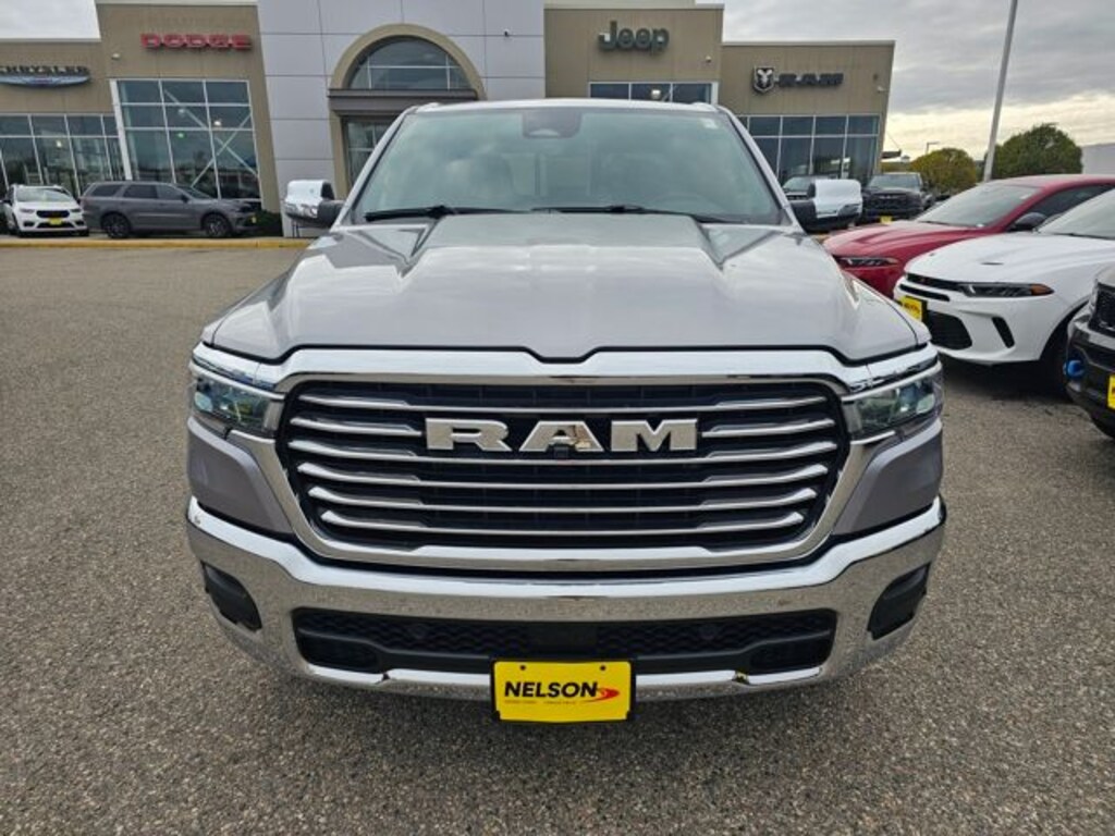 New 2026 Ram 1500 LARAMIE CREW CAB 4X4 5'7 BOX Pickup