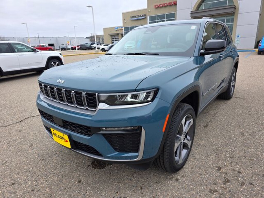 New 2026 Jeep Grand Cherokee LIMITED 4X4 Sport Utility