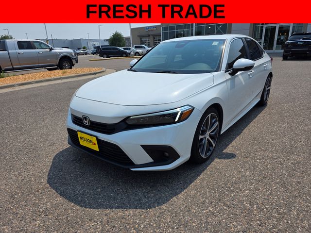 Used 2022 Honda Civic Touring with VIN 2HGFE1F95NH327988 for sale in Fergus Falls, Minnesota